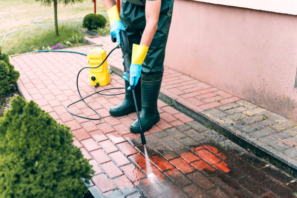 Best Driveway Pressure Washing  in Hays, KS